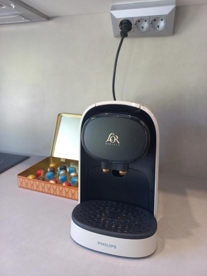 La Casa Bed&Breakfast Entree Independante 26M2 Calme Proche De Tout Wifi Parking Prive Jardin Terrasse ユリューニュ エクステリア 写真